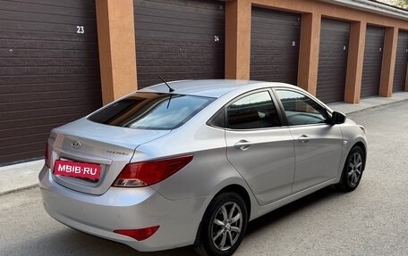 Hyundai Solaris II рестайлинг, 2015 год, 1 245 000 рублей, 7 фотография