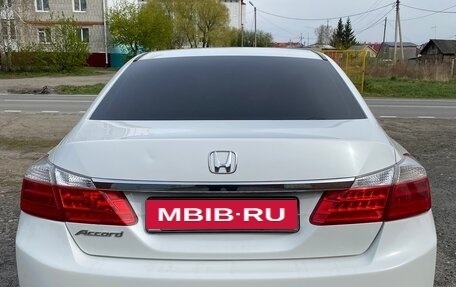 Honda Accord IX рестайлинг, 2013 год, 1 280 000 рублей, 5 фотография