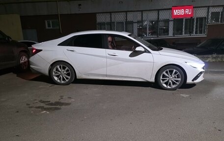 Hyundai Elantra, 2023 год, 1 820 рублей, 2 фотография