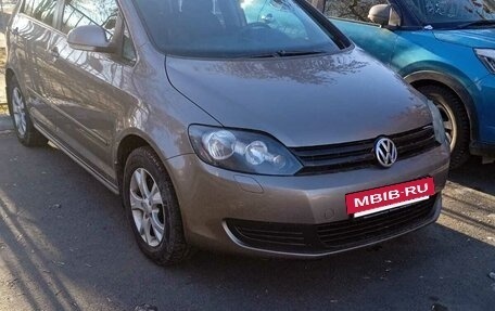 Volkswagen Golf Plus II, 2012 год, 850 000 рублей, 5 фотография