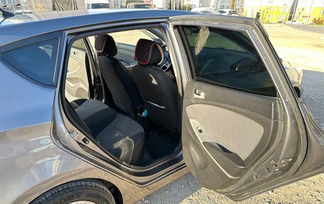 Hyundai Solaris II рестайлинг, 2011 год, 855 000 рублей, 11 фотография