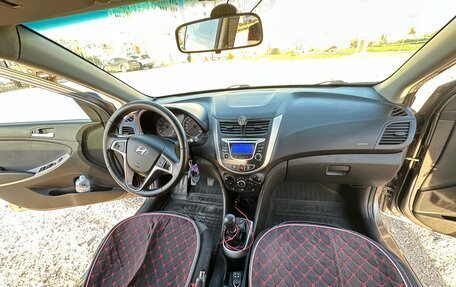 Hyundai Solaris II рестайлинг, 2011 год, 855 000 рублей, 18 фотография