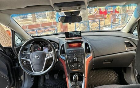 Opel Astra J, 2011 год, 650 000 рублей, 10 фотография