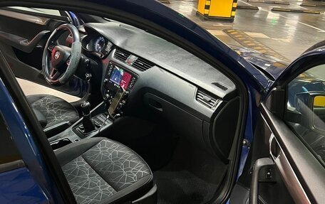 Skoda Octavia, 2019 год, 1 300 000 рублей, 10 фотография