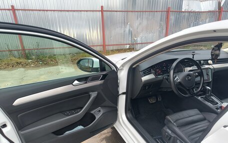 Volkswagen Passat B8 рестайлинг, 2019 год, 2 880 000 рублей, 7 фотография