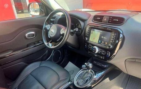 KIA Soul II рестайлинг, 2014 год, 1 350 000 рублей, 17 фотография