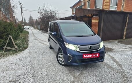 Honda Stepwgn IV, 2016 год, 1 420 000 рублей, 3 фотография