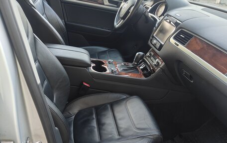 Volkswagen Touareg III, 2010 год, 2 022 000 рублей, 8 фотография