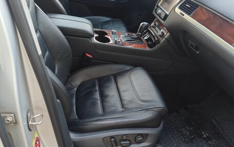 Volkswagen Touareg III, 2010 год, 2 022 000 рублей, 9 фотография