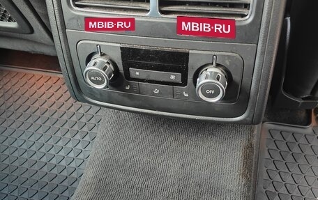 Volkswagen Touareg III, 2010 год, 2 022 000 рублей, 17 фотография