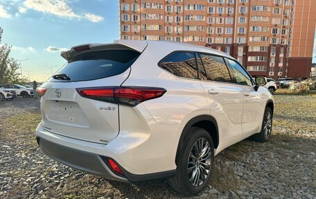 Toyota Highlander, 2025 год, 5 800 000 рублей, 2 фотография