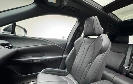 Lexus RX IV рестайлинг, 2023 год, 9 990 000 рублей, 14 фотография