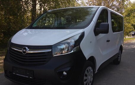 Opel Vivaro B, 2018 год, 2 149 000 рублей, 2 фотография