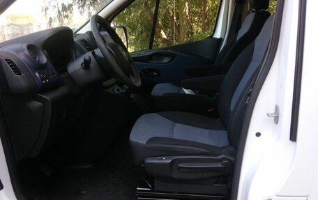 Opel Vivaro B, 2018 год, 2 149 000 рублей, 11 фотография