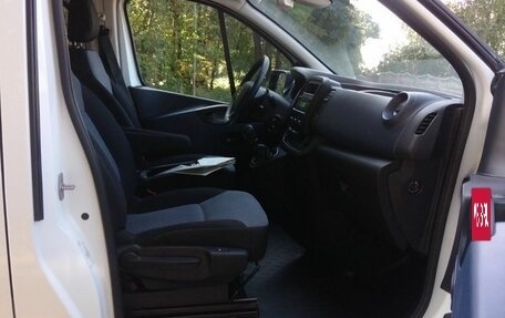 Opel Vivaro B, 2018 год, 2 149 000 рублей, 16 фотография
