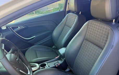 Opel Astra J, 2012 год, 980 000 рублей, 9 фотография