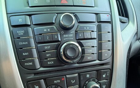 Opel Astra J, 2012 год, 980 000 рублей, 11 фотография