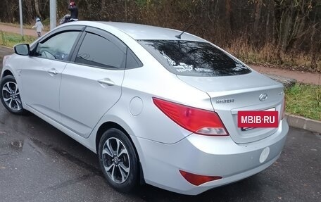 Hyundai Solaris II рестайлинг, 2015 год, 800 000 рублей, 7 фотография