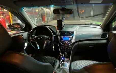 Hyundai Solaris II рестайлинг, 2013 год, 660 000 рублей, 6 фотография