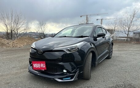 Toyota C-HR I рестайлинг, 2018 год, 1 900 000 рублей, 3 фотография