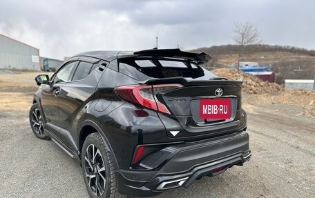 Toyota C-HR I рестайлинг, 2018 год, 1 900 000 рублей, 9 фотография