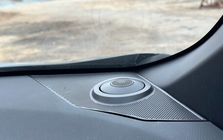 Toyota C-HR I рестайлинг, 2018 год, 1 900 000 рублей, 22 фотография