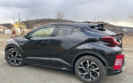 Toyota C-HR I рестайлинг, 2018 год, 1 900 000 рублей, 10 фотография