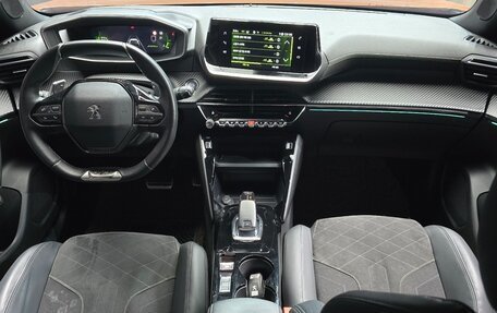 Peugeot 2008 II, 2021 год, 1 500 000 рублей, 7 фотография