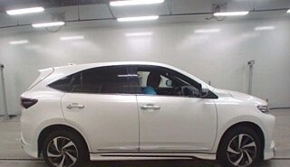 Toyota Harrier, 2020 год, 2 700 000 рублей, 3 фотография