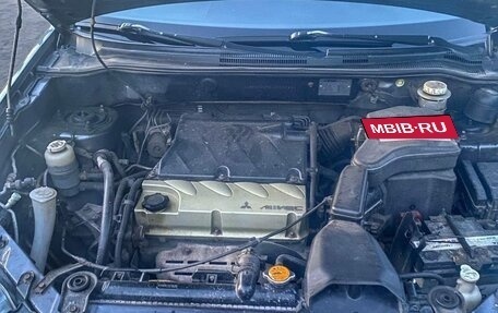 Mitsubishi Outlander III рестайлинг 3, 2006 год, 750 000 рублей, 14 фотография