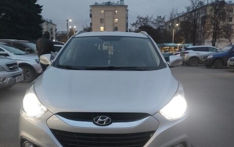 Hyundai ix35 I рестайлинг, 2010 год, 900 000 рублей, 12 фотография