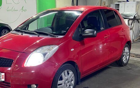 Toyota Yaris III рестайлинг, 2007 год, 455 000 рублей, 7 фотография