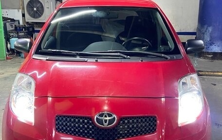 Toyota Yaris III рестайлинг, 2007 год, 455 000 рублей, 9 фотография