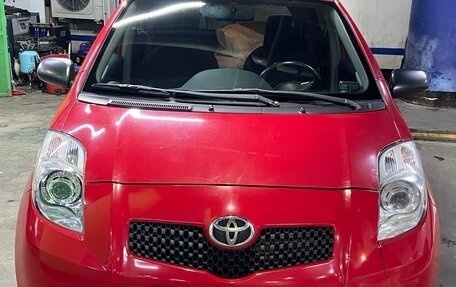 Toyota Yaris III рестайлинг, 2007 год, 455 000 рублей, 18 фотография