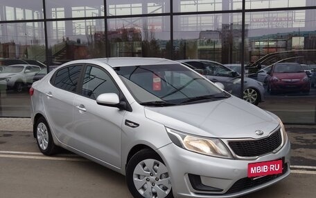 KIA Rio III рестайлинг, 2013 год, 796 000 рублей, 2 фотография