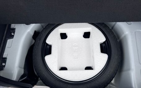 Toyota Yaris, 2022 год, 900 000 рублей, 34 фотография