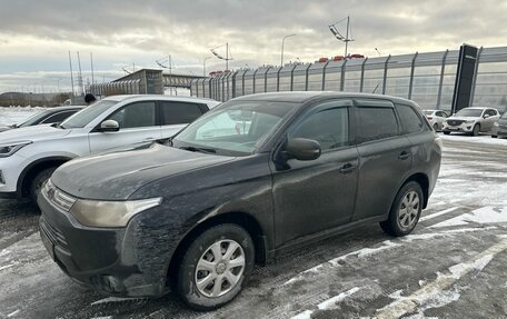 Mitsubishi Outlander III рестайлинг 3, 2012 год, 1 340 000 рублей, 1 фотография