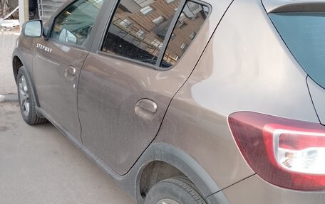 Renault Sandero II рестайлинг, 2020 год, 1 290 000 рублей, 2 фотография