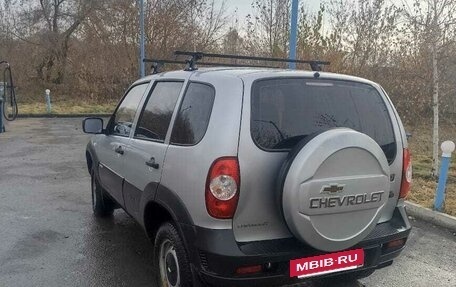 Chevrolet Niva I рестайлинг, 2012 год, 530 000 рублей, 3 фотография