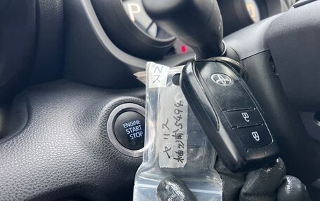 Toyota Yaris, 2022 год, 1 000 000 рублей, 20 фотография