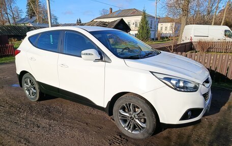 Hyundai ix35 I рестайлинг, 2015 год, 1 785 000 рублей, 2 фотография