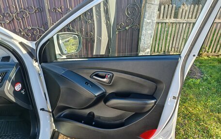 Hyundai ix35 I рестайлинг, 2015 год, 1 785 000 рублей, 23 фотография