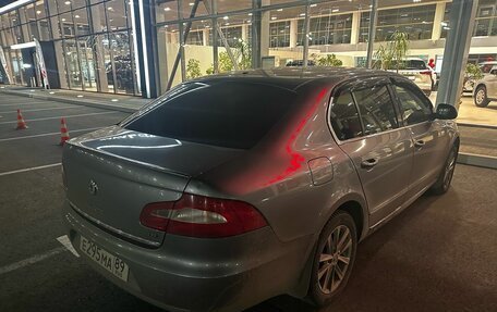 Skoda Superb III рестайлинг, 2013 год, 1 080 000 рублей, 3 фотография