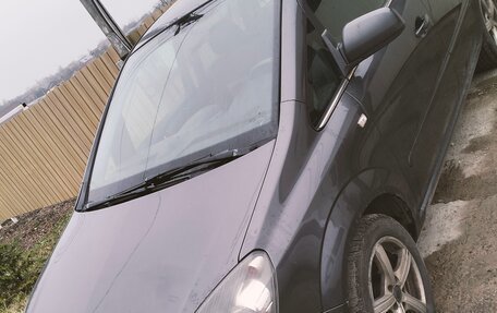 Opel Zafira B, 2010 год, 530 000 рублей, 2 фотография