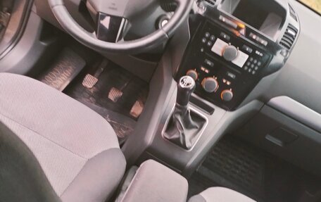 Opel Zafira B, 2010 год, 530 000 рублей, 8 фотография