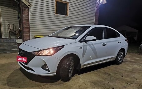 Hyundai Solaris II рестайлинг, 2021 год, 1 500 000 рублей, 4 фотография