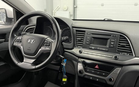 Hyundai Elantra VI рестайлинг, 2018 год, 1 399 000 рублей, 10 фотография