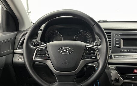 Hyundai Elantra VI рестайлинг, 2018 год, 1 399 000 рублей, 9 фотография