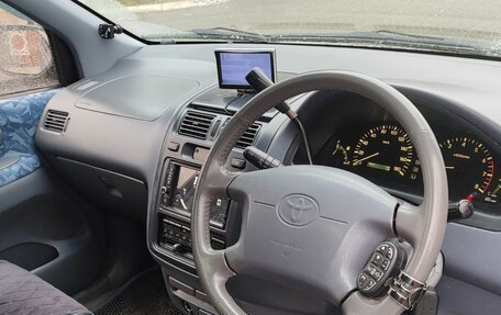 Toyota Ipsum II, 1996 год, 520 000 рублей, 2 фотография