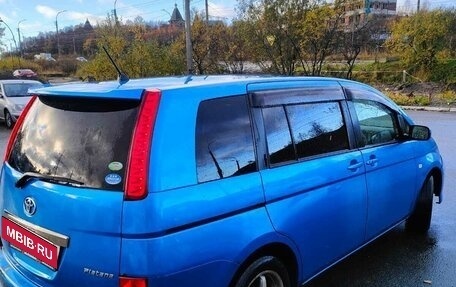 Toyota ISis I, 2005 год, 555 000 рублей, 4 фотография